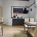 Διαμέρισμα Din *